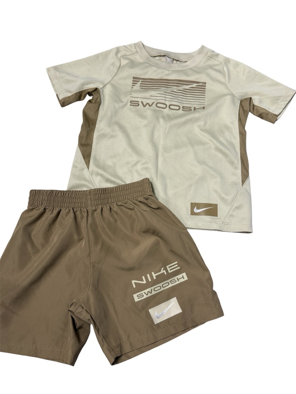 Nike short set shirt and shorts size 4T